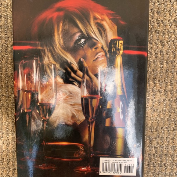 The Truth About Diamonds - Picture 8 of 8